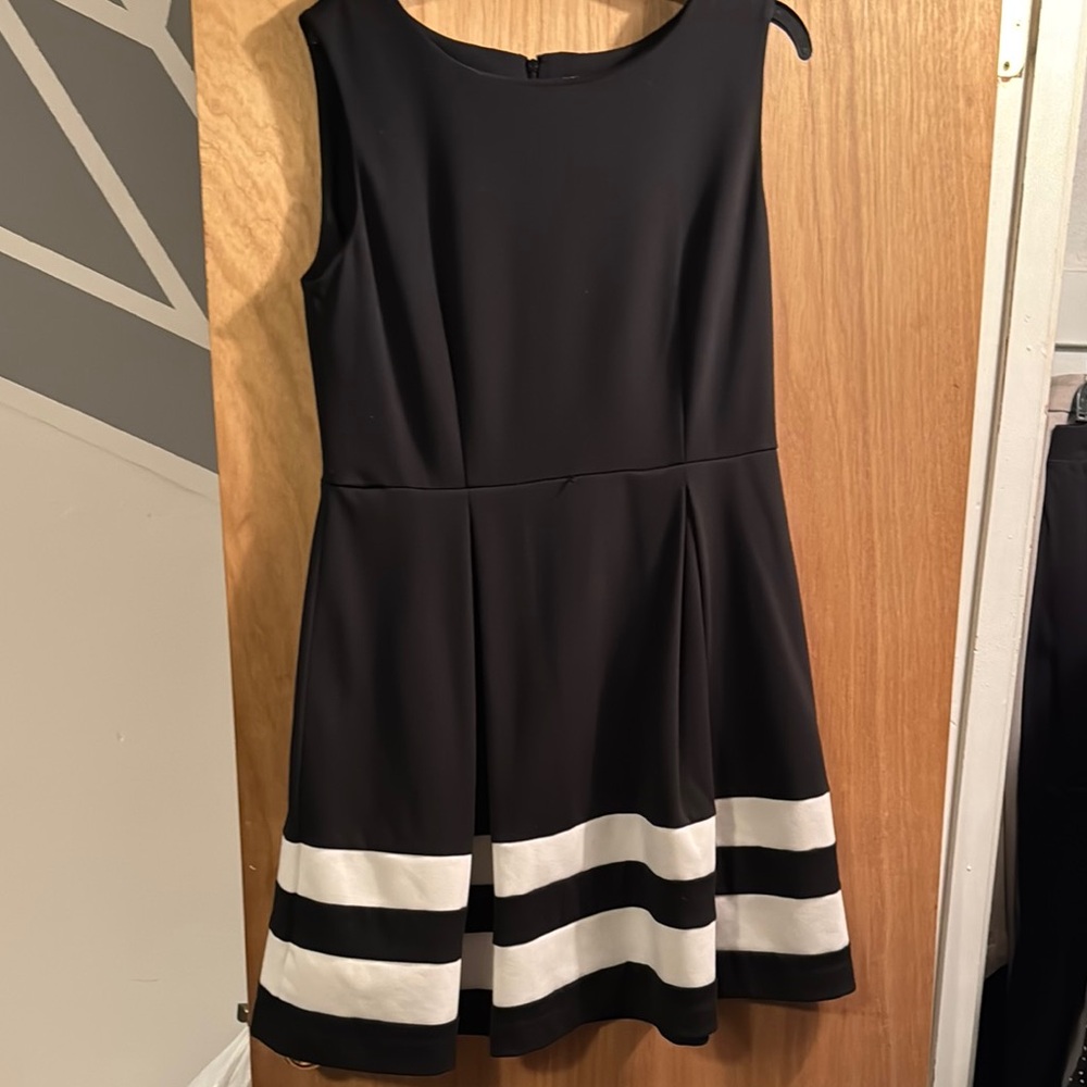 Black and White Sleeveless Dress